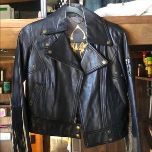 Like new Guess leather jacket